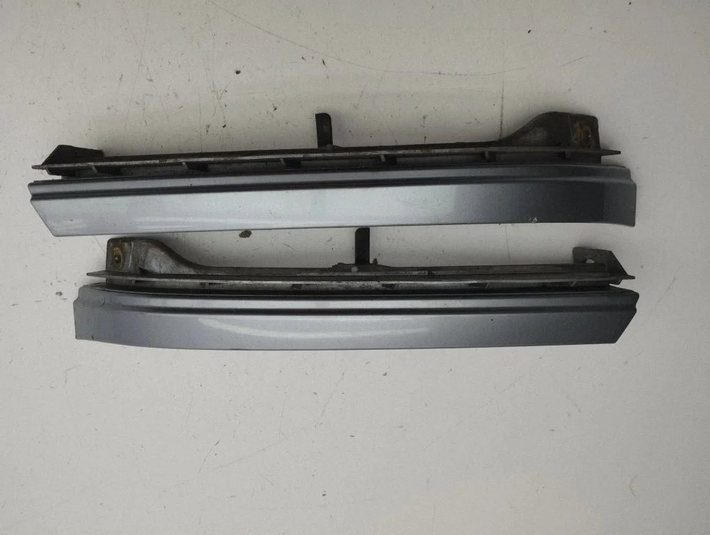 Under headlight/headlamp trim