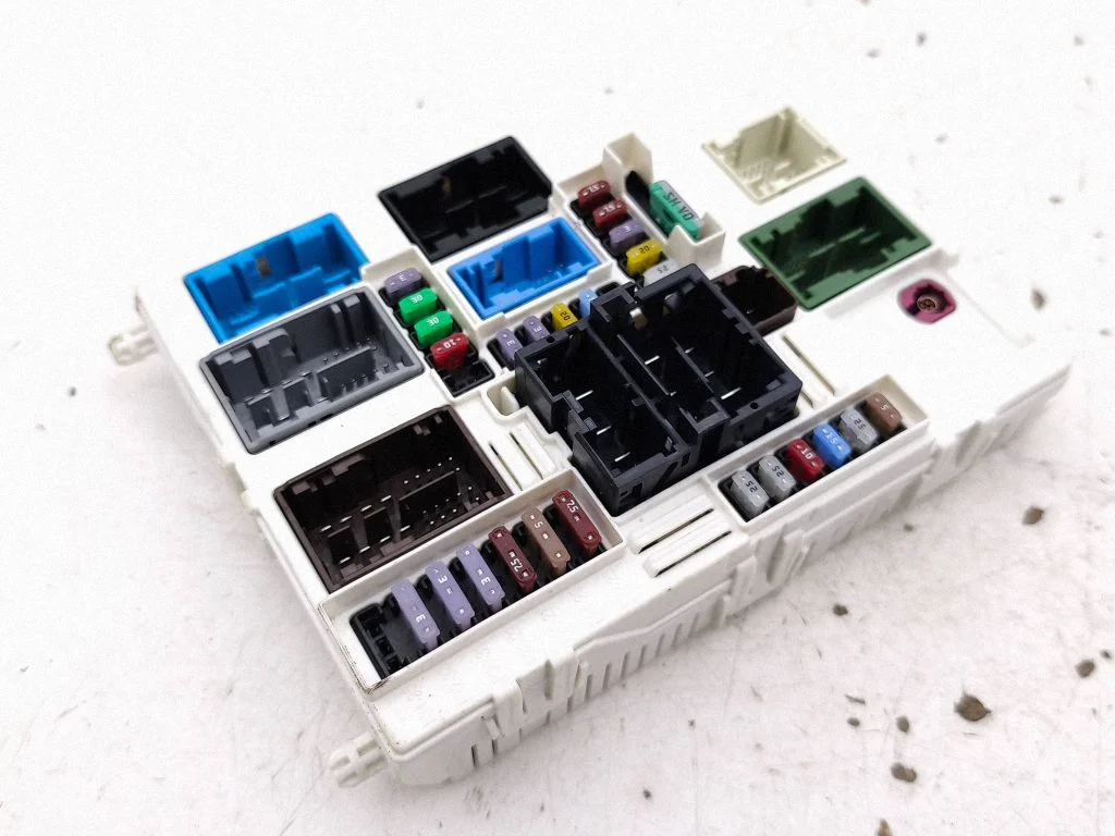 Drošinātāju bloks 9859844380
