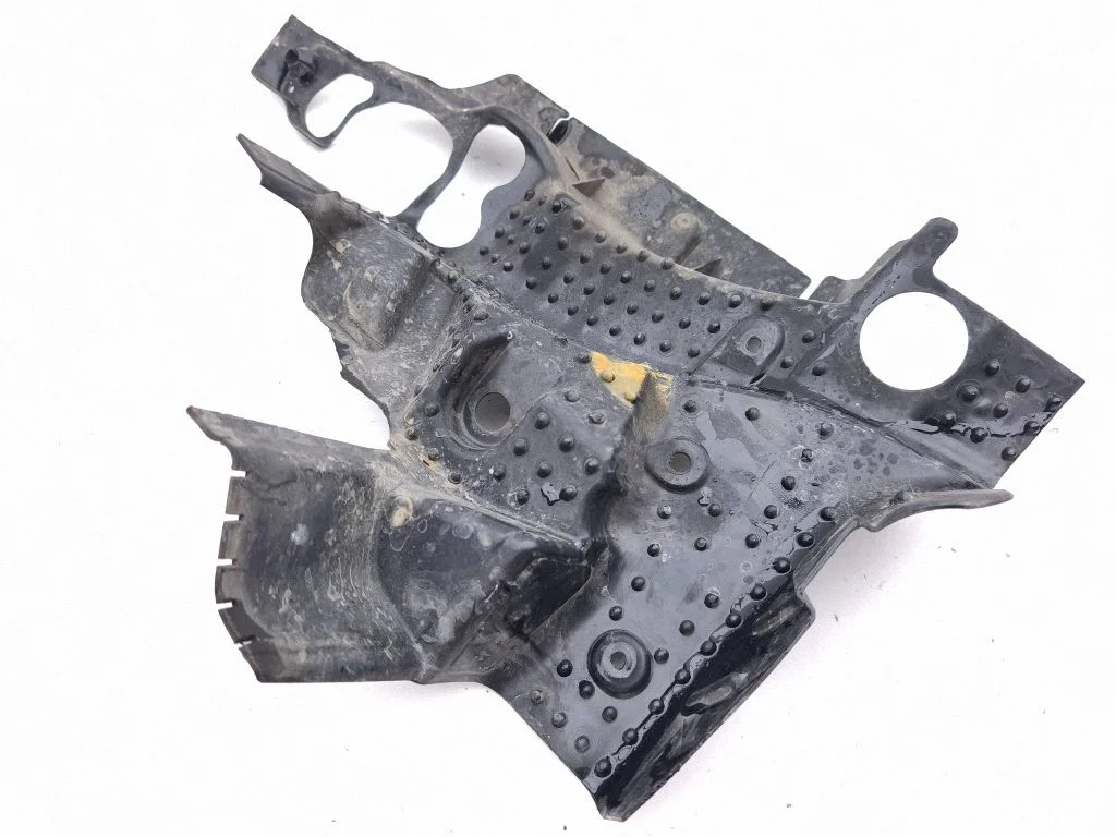 Other under body part A2535240125