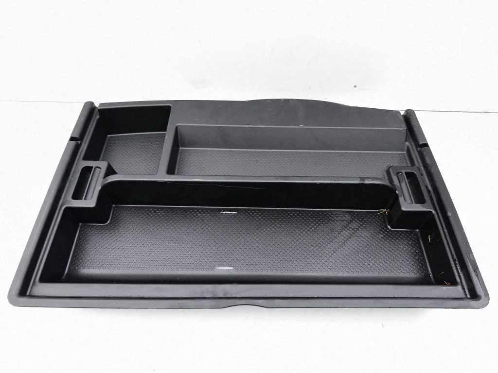 Glove box in trunk – Maserati Levante (2017-)