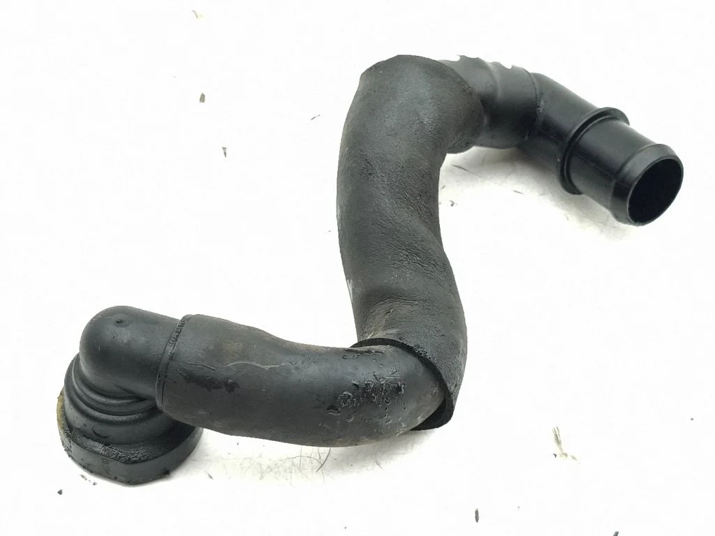 Breather/breather pipe/hose