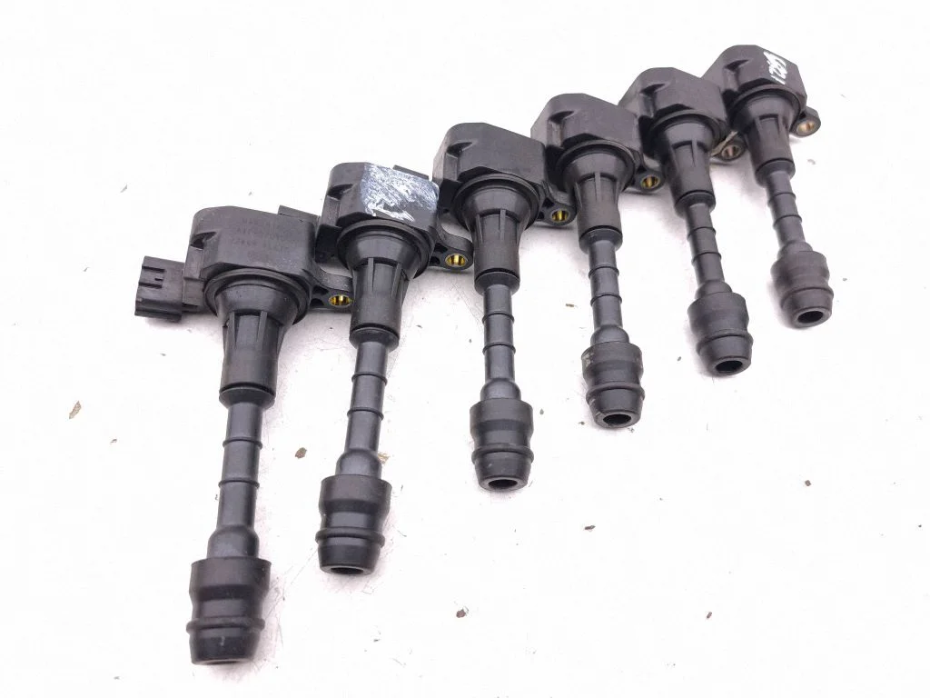 High voltage ignition coil 22448AL615