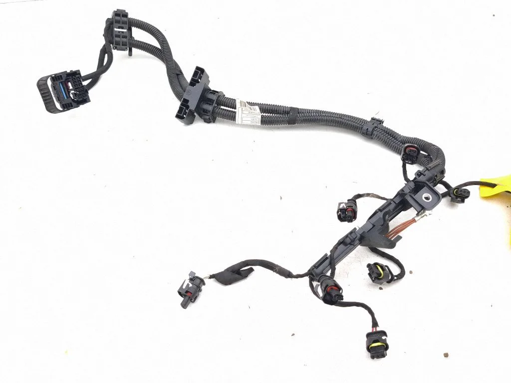 Fuel injector wires 8482361