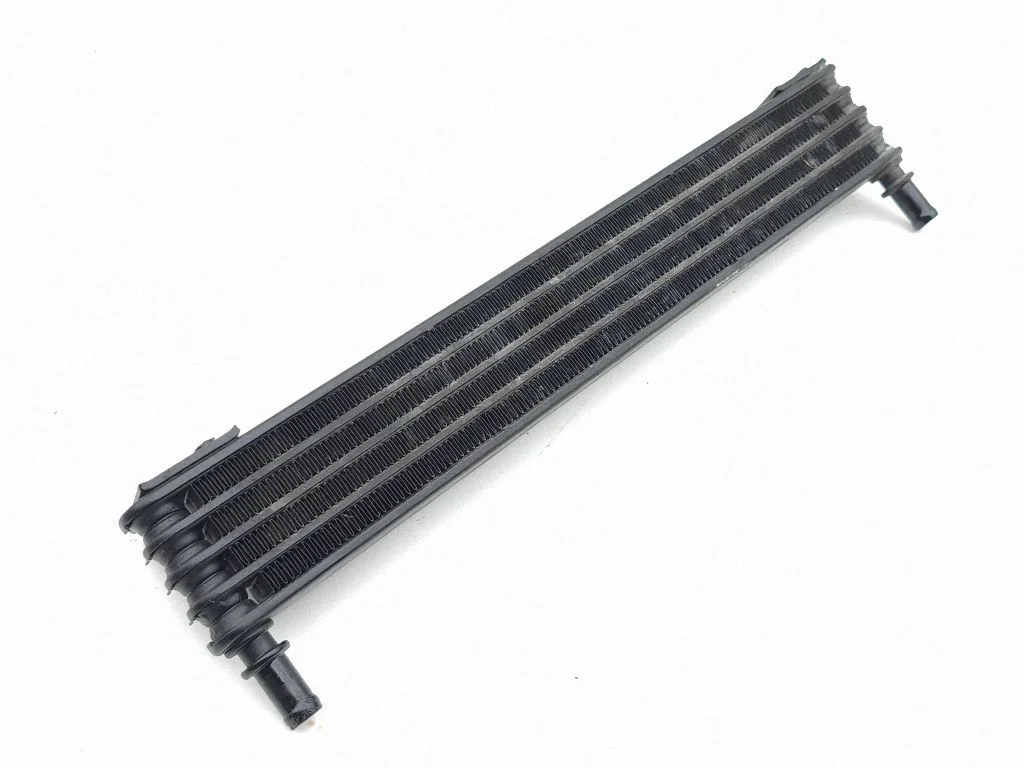 Roolivõimendi radiaator