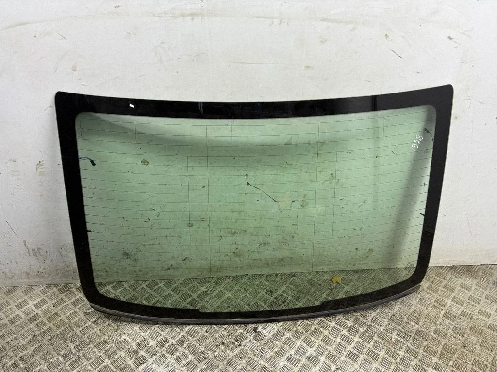 Rear windscreen/windshield window – Volvo S90, V90 (2016-)