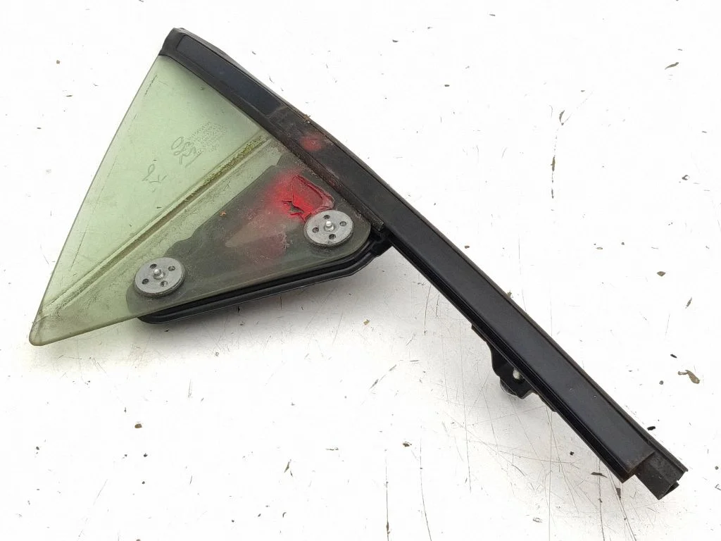 Front vent window/glass (coupe) – Toyota GT 86 (2012-2021)