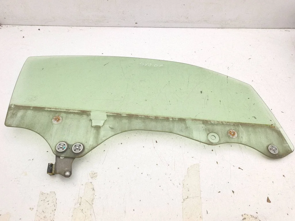 Front door window/glass (coupe) – right