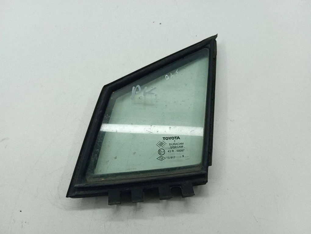 Front triangle window/glass 43R00097