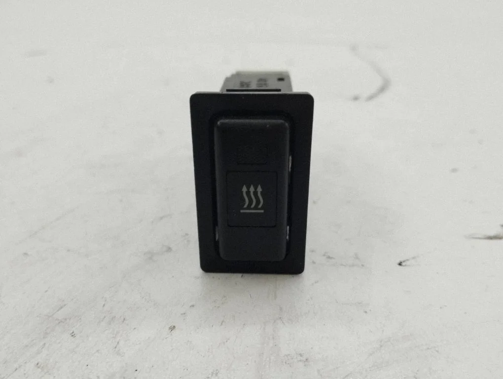 Windscreen/window heater switch 153337