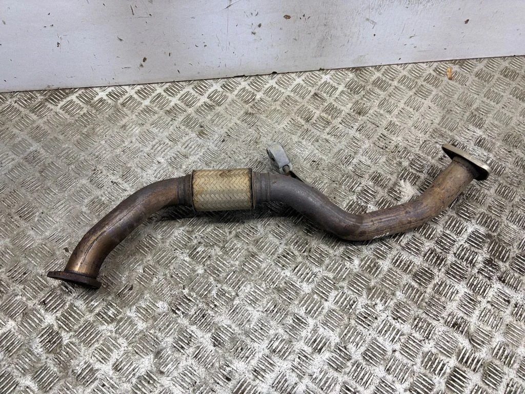 Exhaust flexible connection