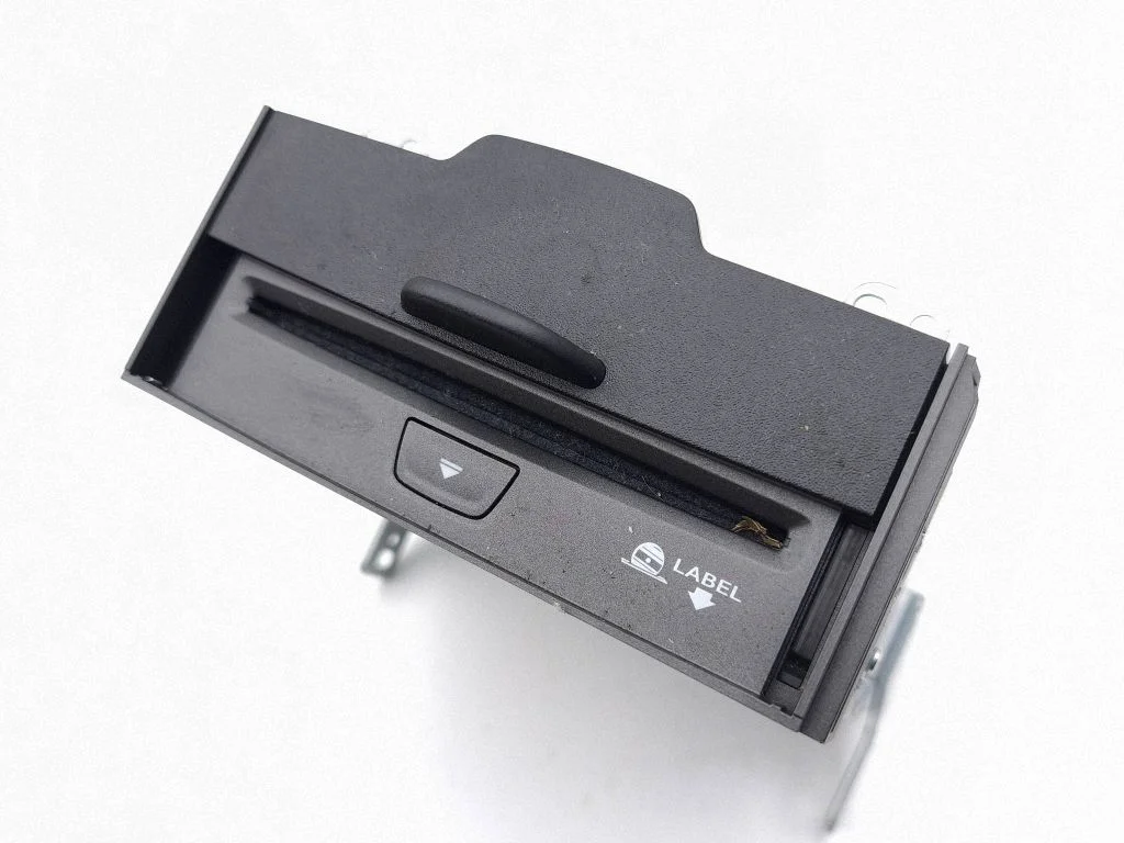 CD/DVD changer P05091563AB