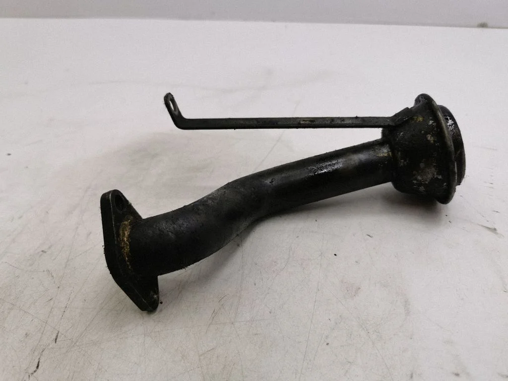 Oil sump strainer pipe