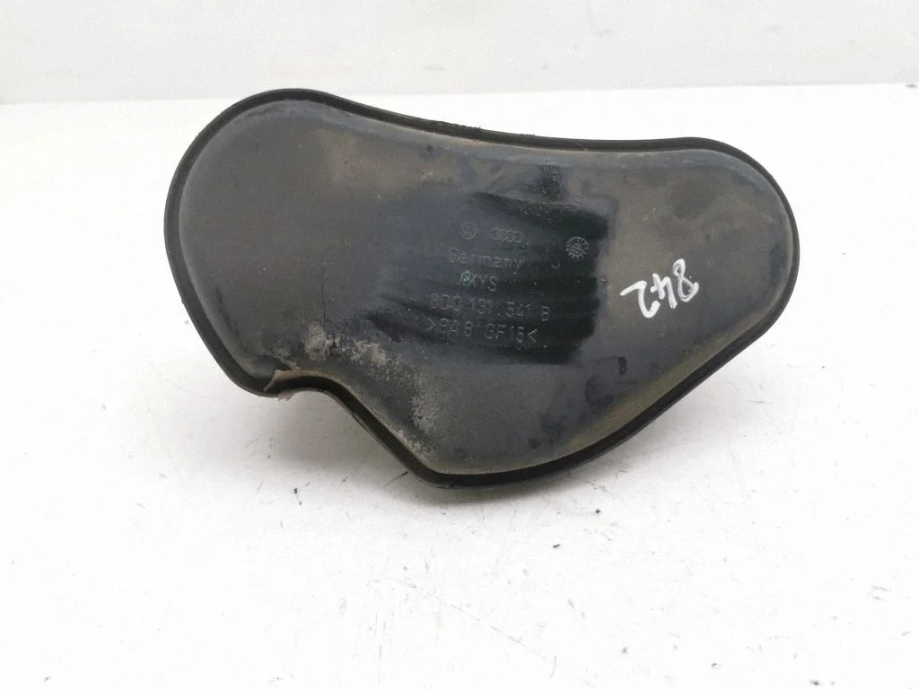 Vakuuma gaisa tvertne 8D0131541B