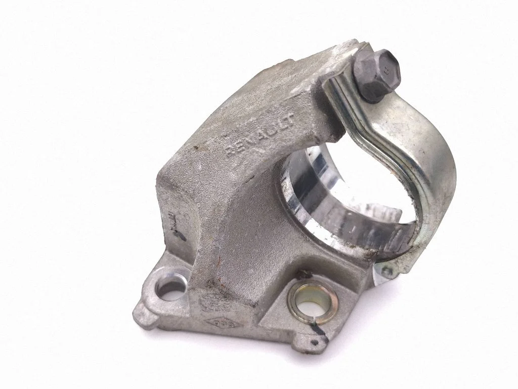 Driveshaft support bearing bracket 397743238R