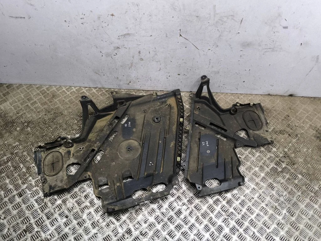 Trunk boot underbody cover/under tray 9465835