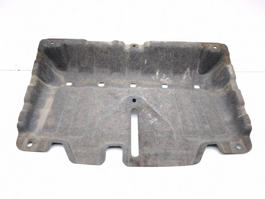 Trunk boot underbody cover/under tray