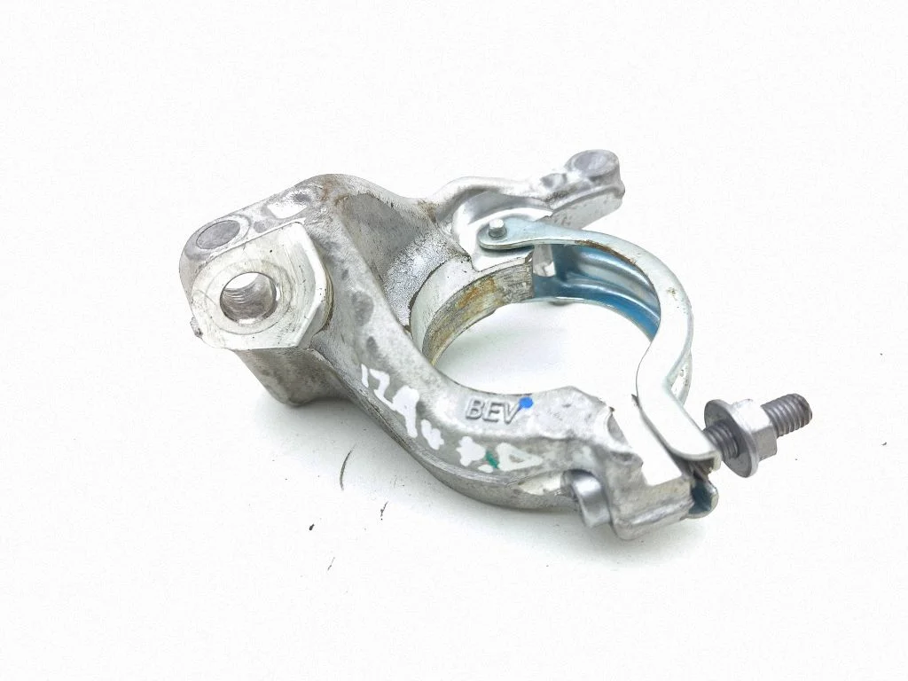 Driveshaft support bearing bracket 9845650680