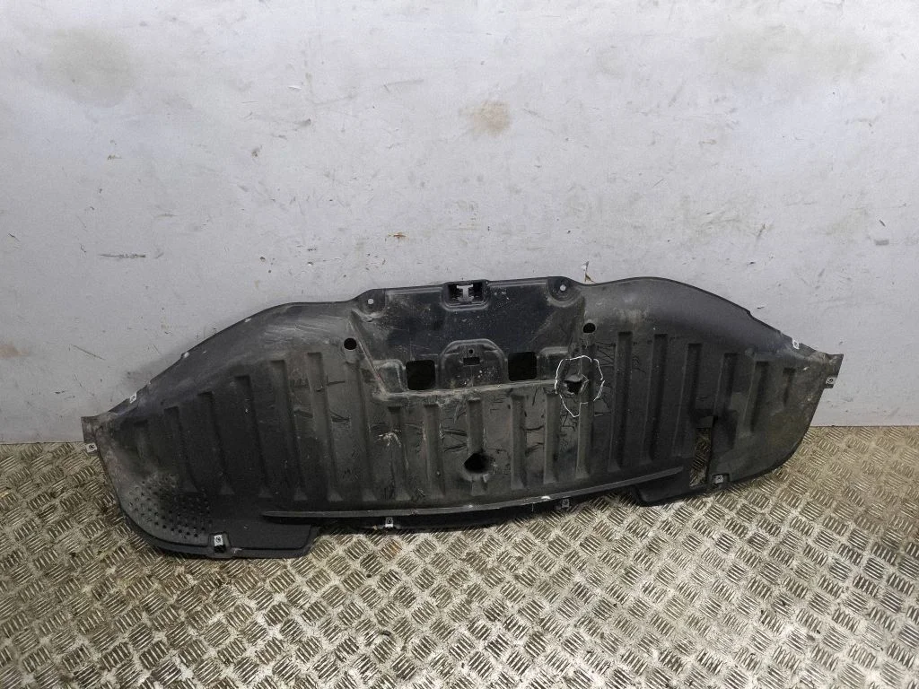 Rear bumper underbody cover/under tray 89A825213D