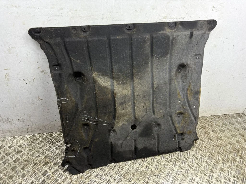 Front underbody cover/under tray LJ9B6B629AB