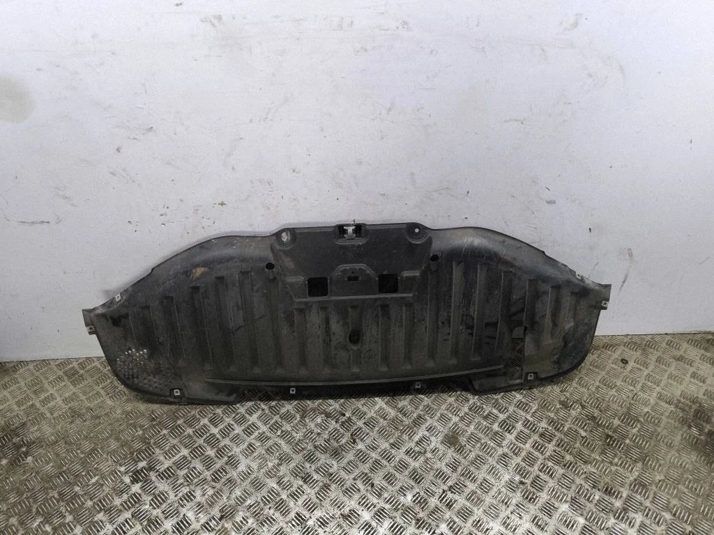 Rear bumper underbody cover/under tray 89A825213B