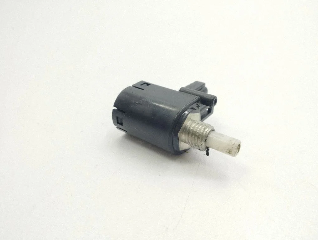 Clutch pedal sensor – Toyota Auris E180 (2012-2018)