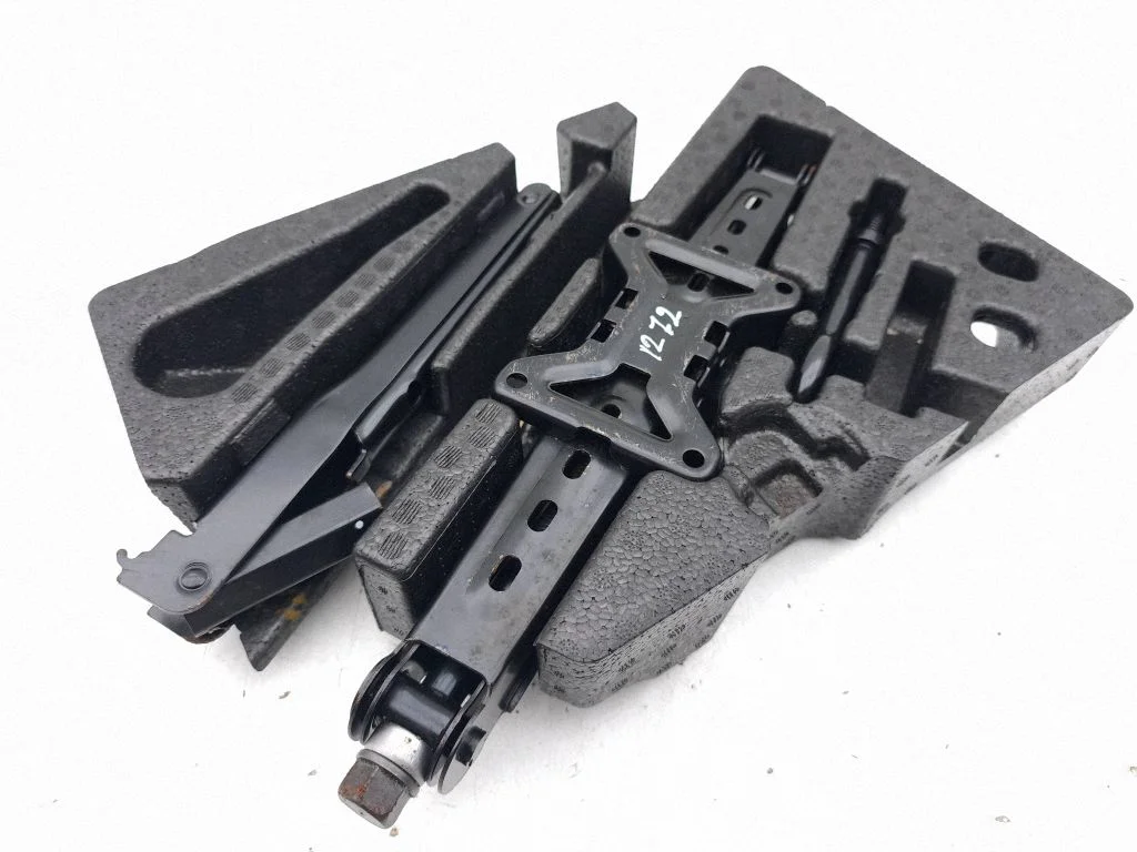 Tool set EM2BR16G040AB