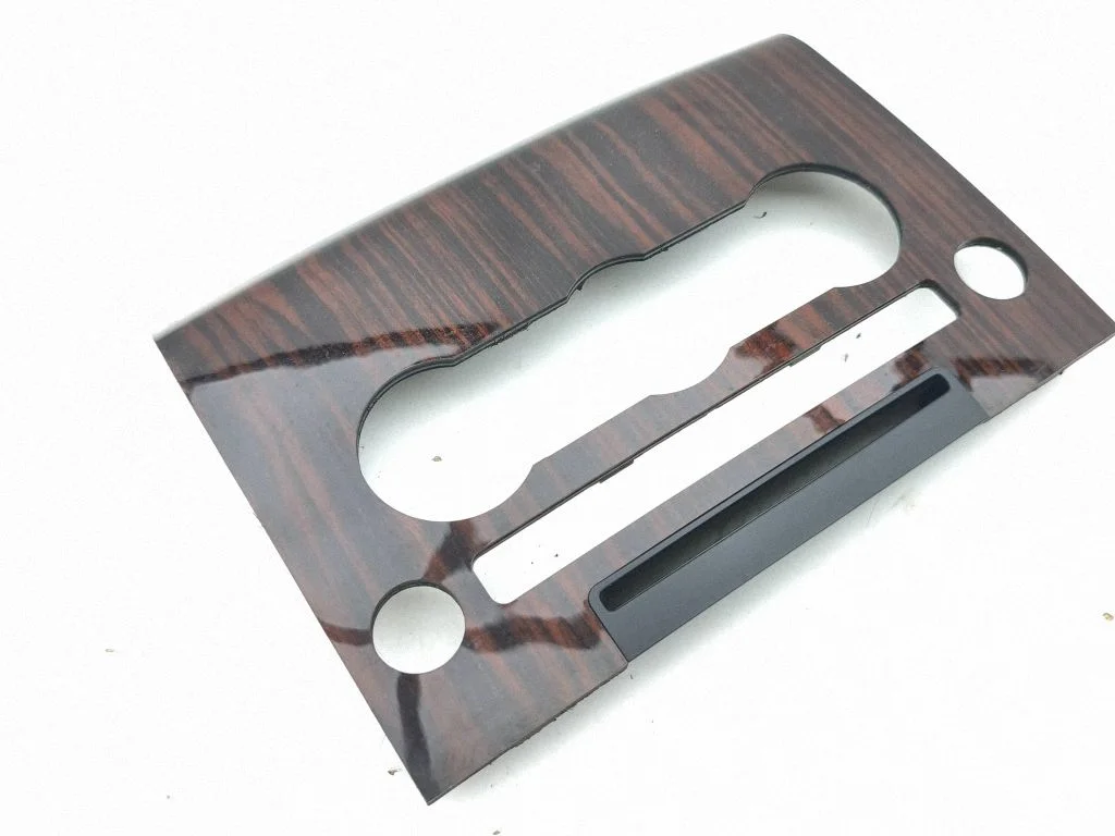 Radio/GPS head unit trim