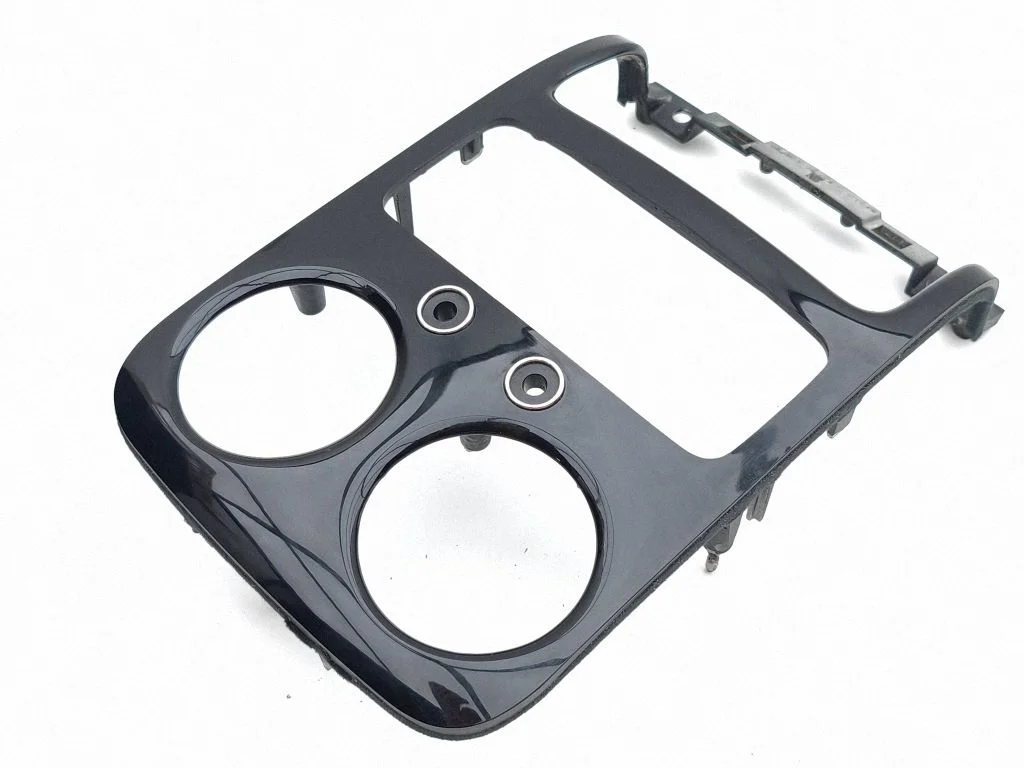 Climate control/heater control trim – rear