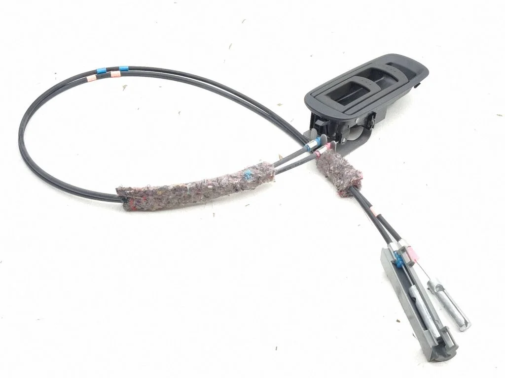 Seat back rest control lever/handle RU001K185