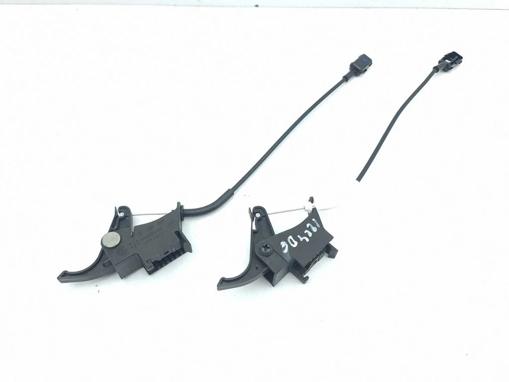 Seat back rest control lever/handle M236PL452