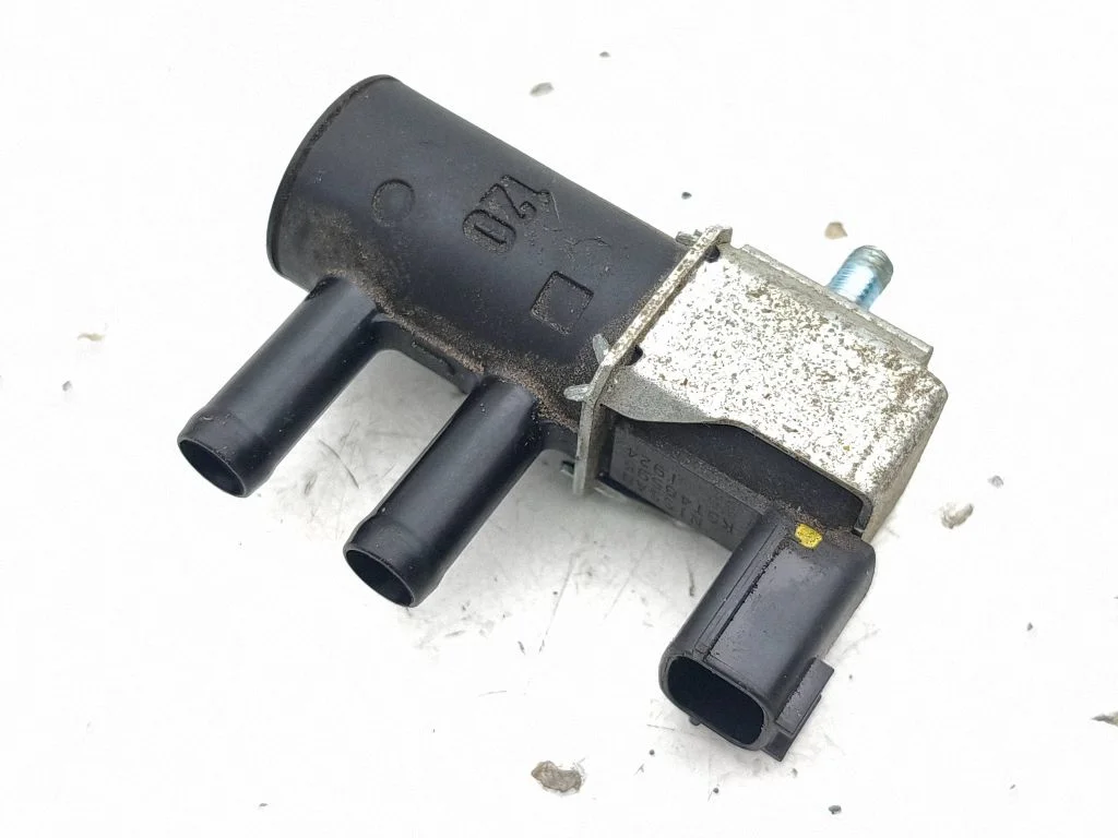 Exhaust gas pressure sensor K5T48595