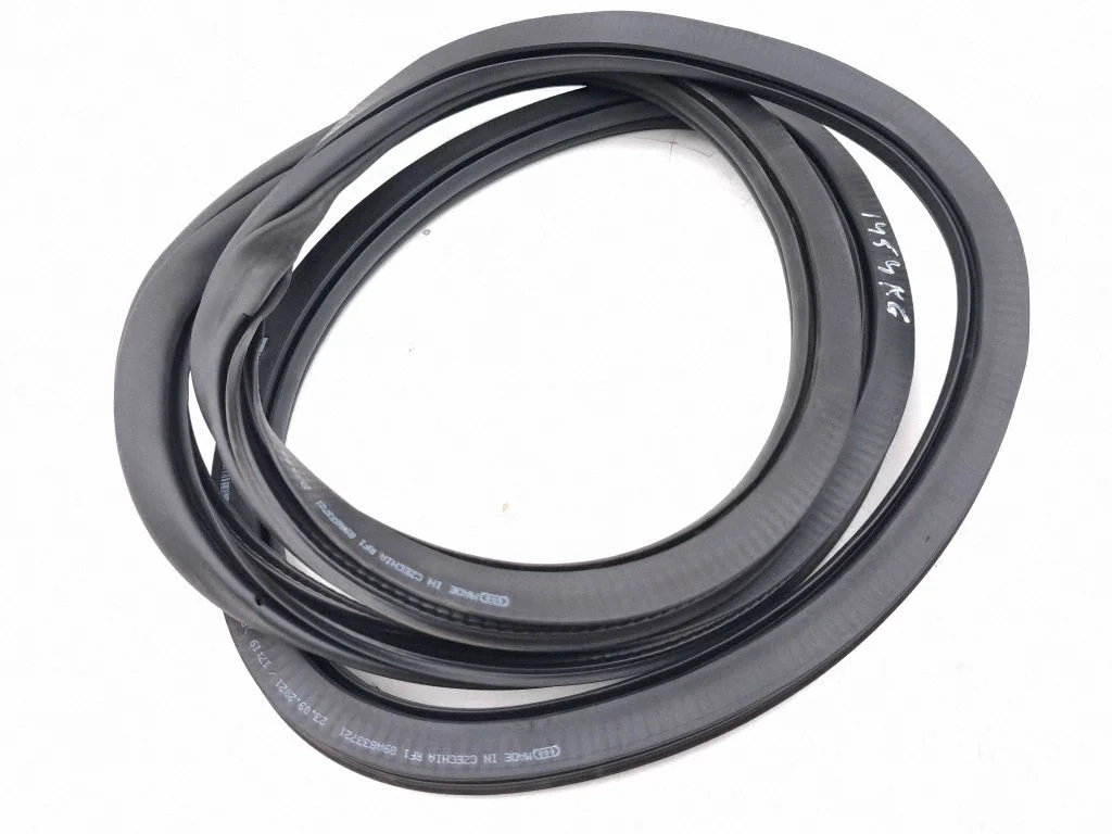 Rubber seal rear door – Audi Q4 e-tron (2021-)