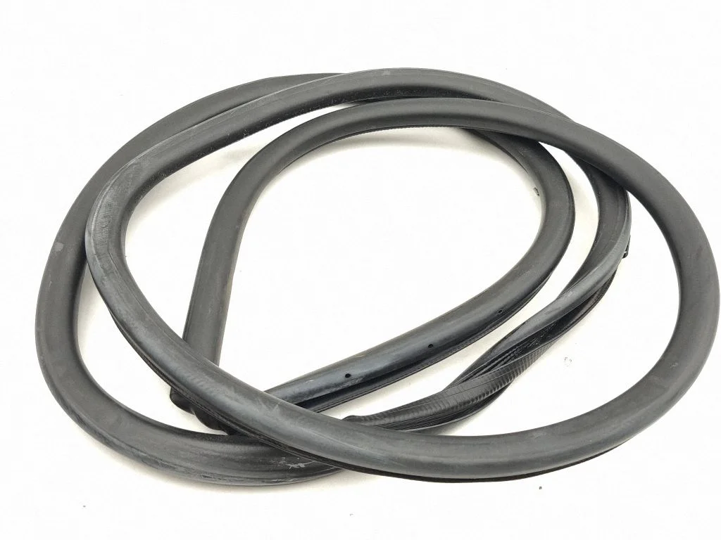 Tagaukse tihend – Lexus IS III XE30 (2013-2020)