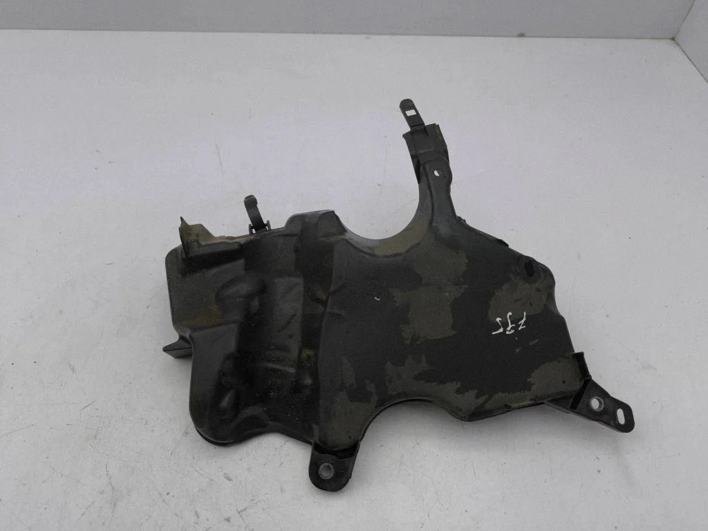 Cita motora nodalījuma detaļa 175B10287R
