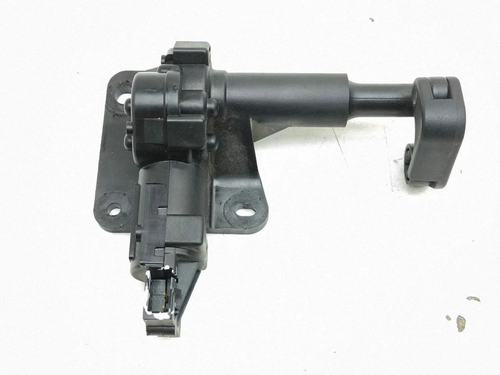 Kere klaasi (õhuakna) avamismootor – Chrysler Voyager (2004-2007)