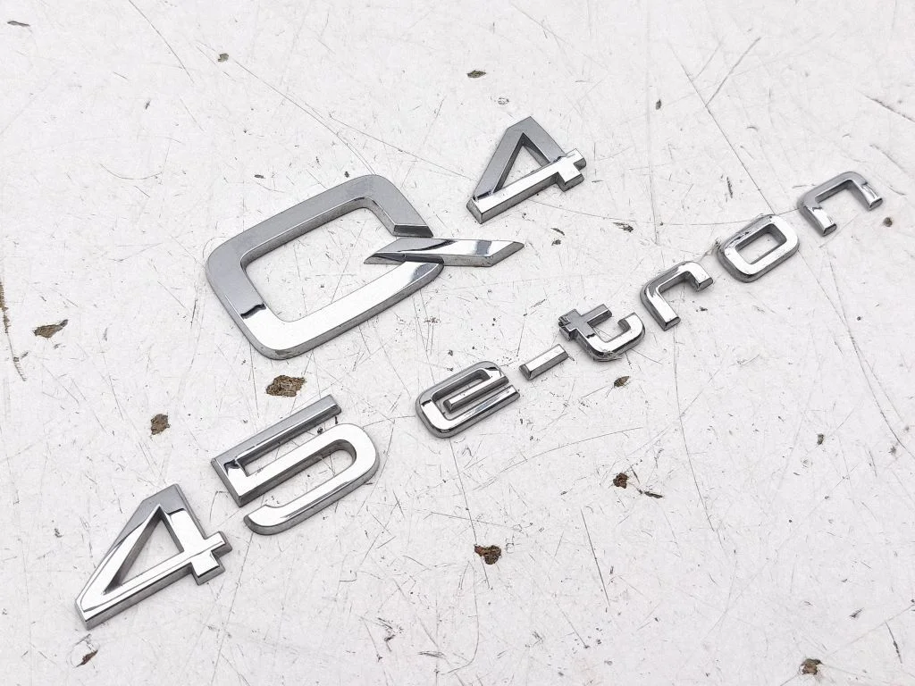 Manufacturers badge/model letters