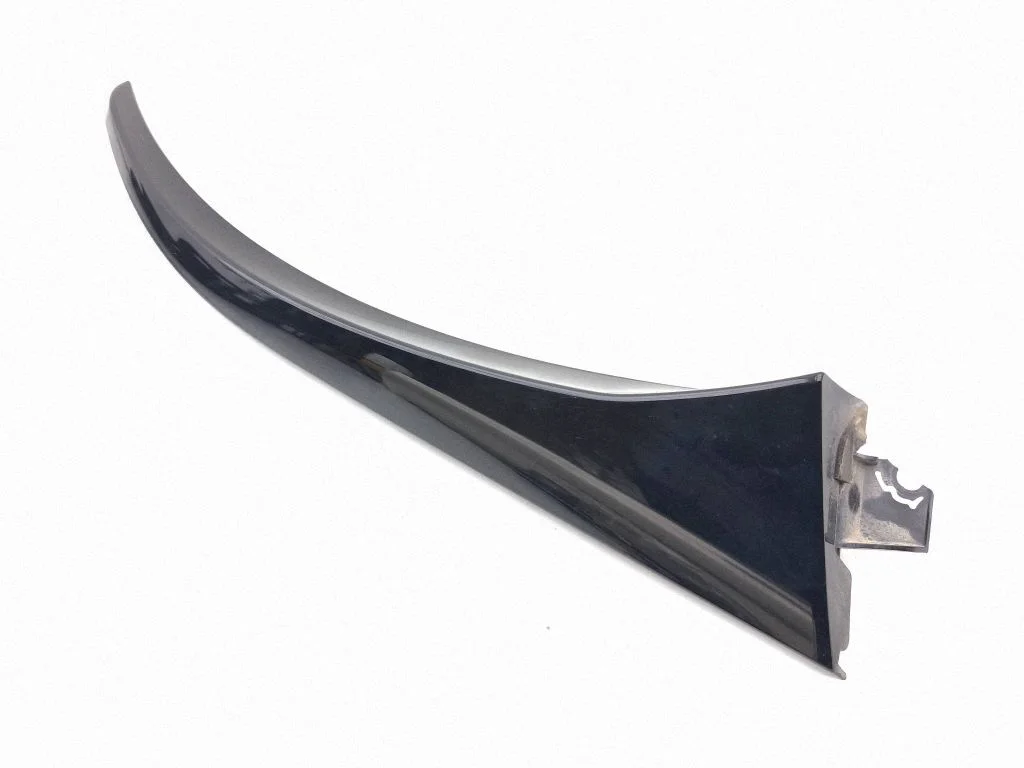 Tailgate trim 670111580