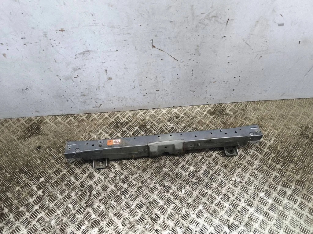 Radiatoru paneļa apakšējā daļa