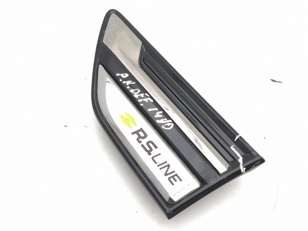 Poritiiva iluliist (molding) 990435819R