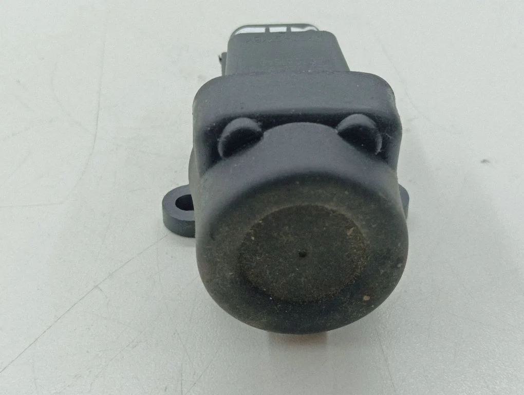 Fuel cut-off switch – Honda CR-V (2007-2012)