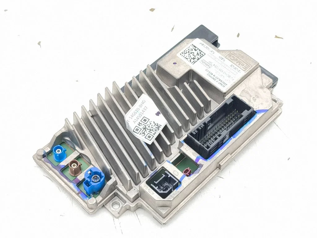 Navigatsiooni (GPS) juhtplokk PU5T14G670GVJ
