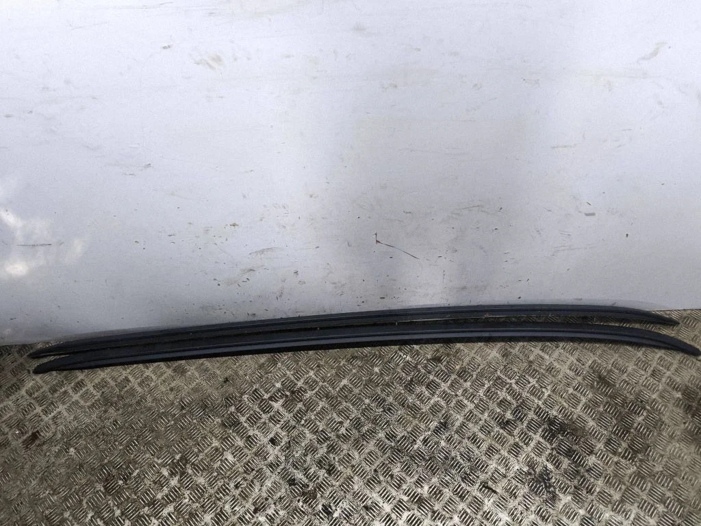 Roof bar rail 31448858