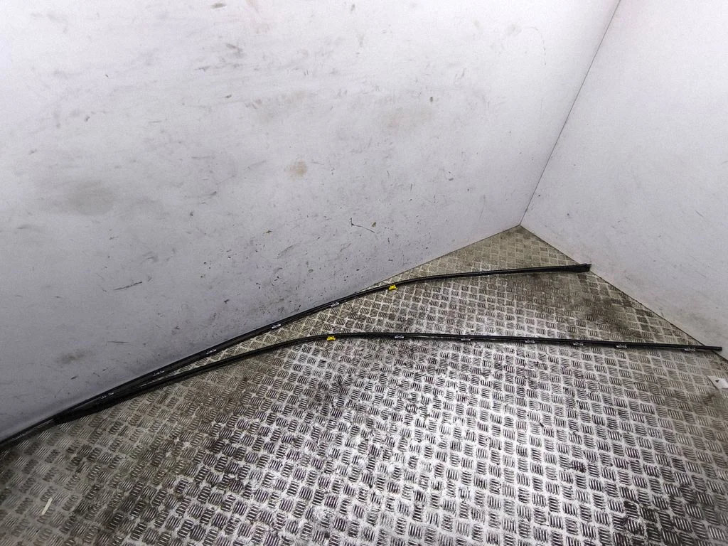 Roof trim bar molding cover A2466903282