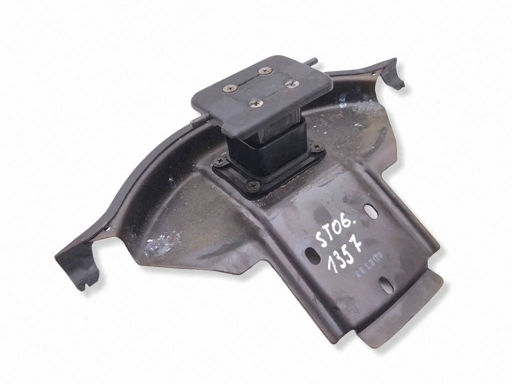 Convertible roof lock/latch