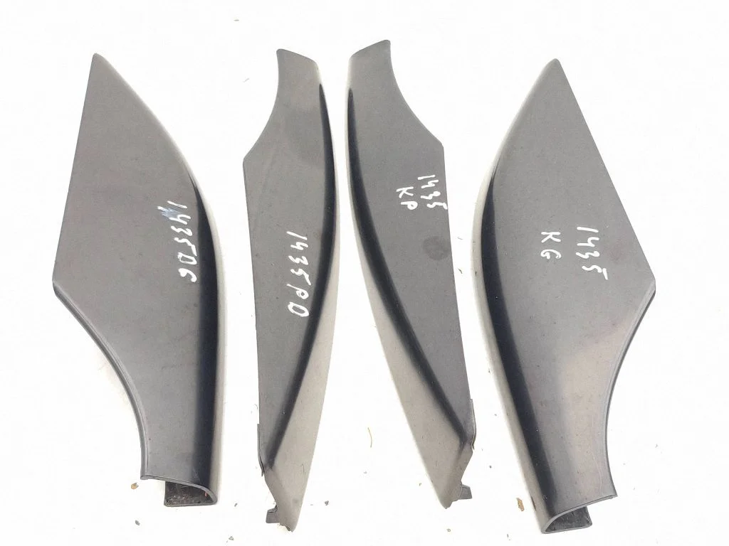 Katuse liist „molding" 7661A038