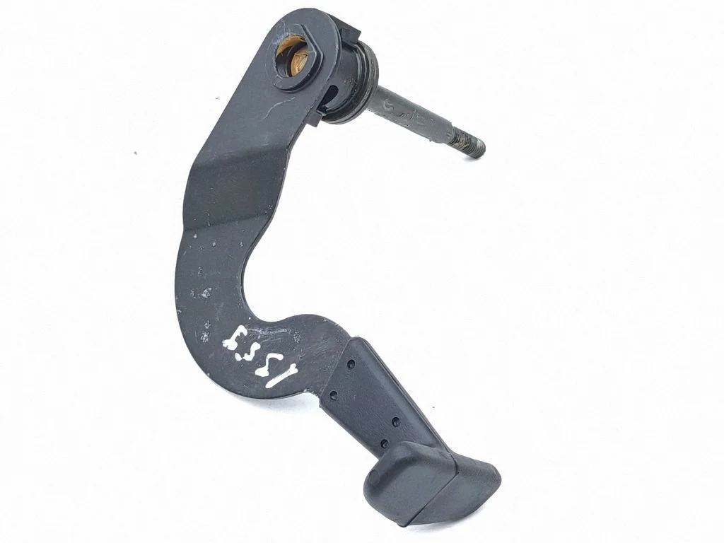Steering wheel adjustment handle/lever