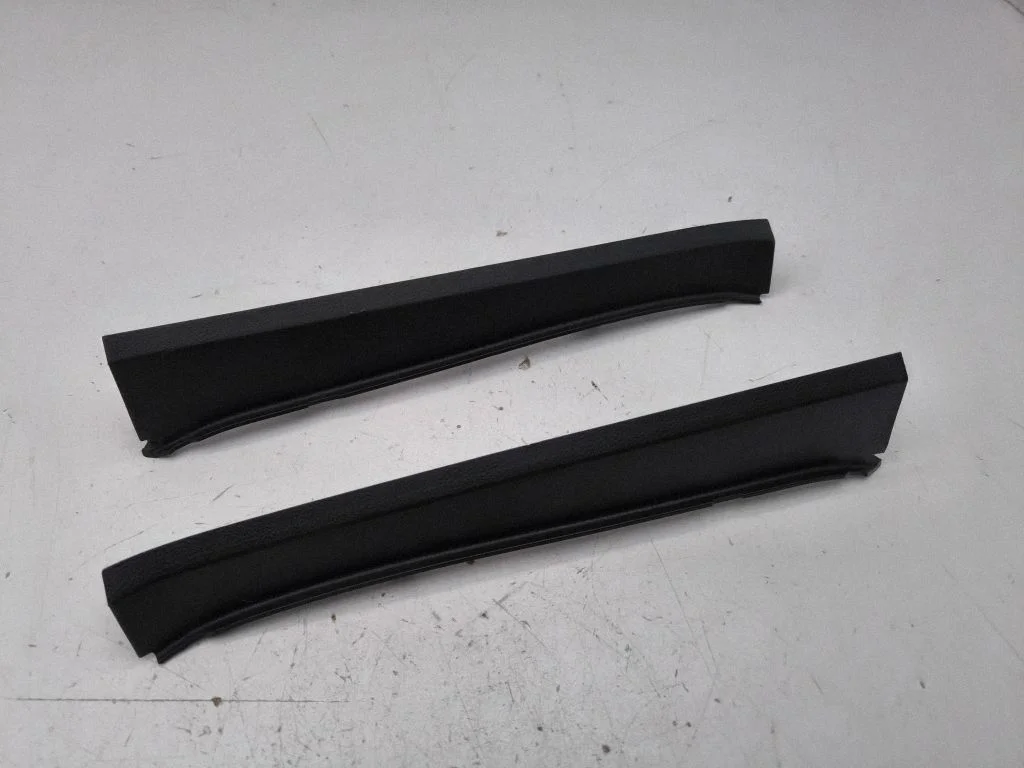 Other sill/pillar trim element EM2BR026A22AAW