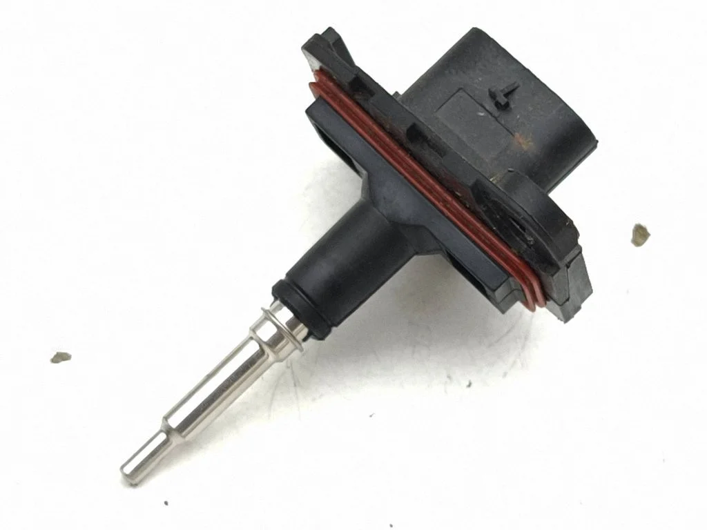 Intake air temperature sensor 8485041
