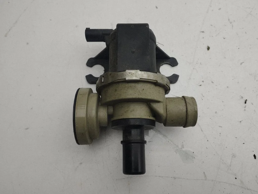 Fuel tank valve – BMW i3 (2013-)