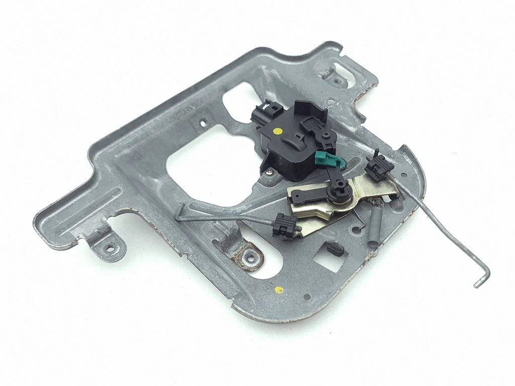 Central locking motor – rear
